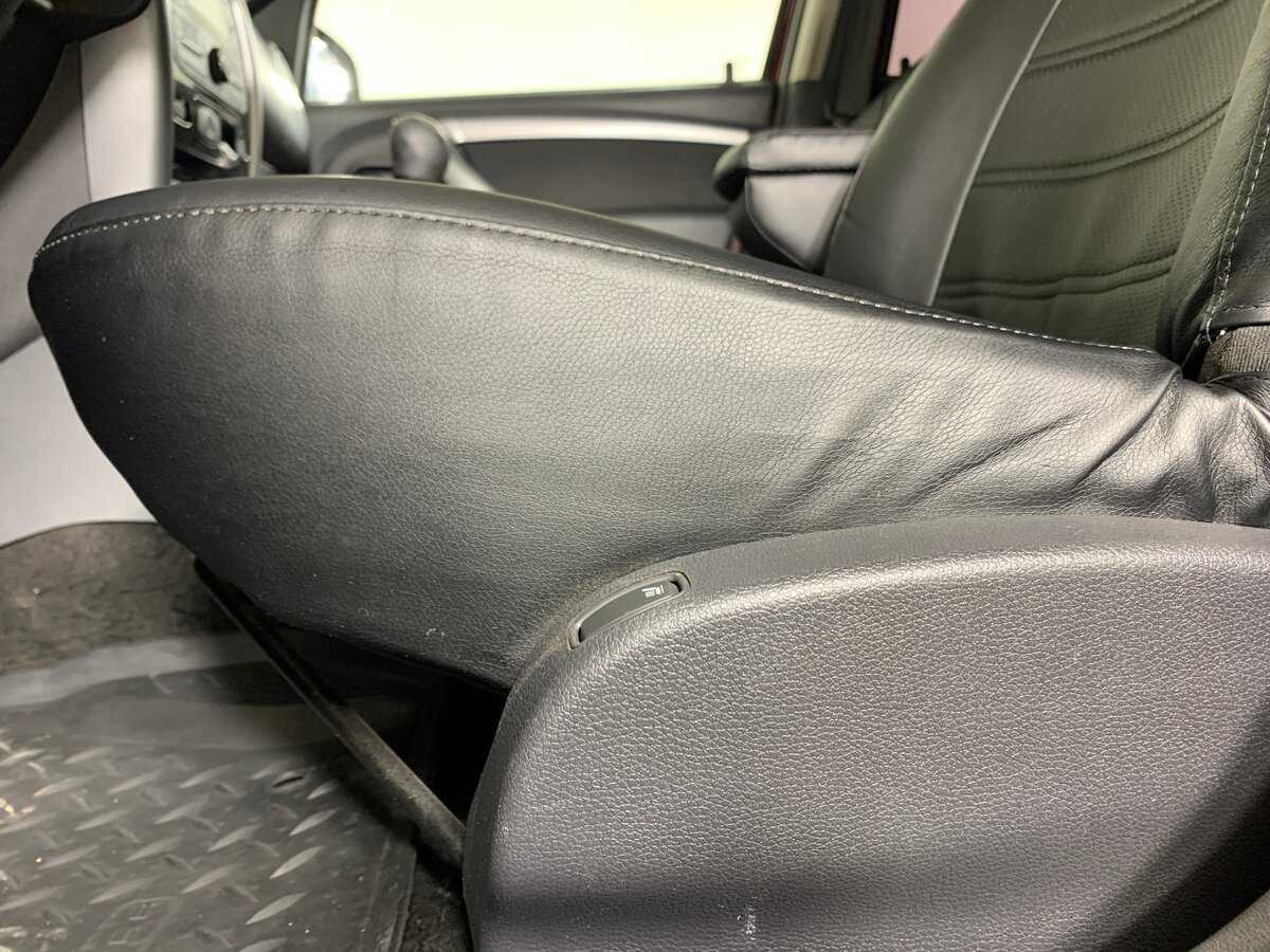 Б/У Рено Дастер 2012 года. Фото: #16