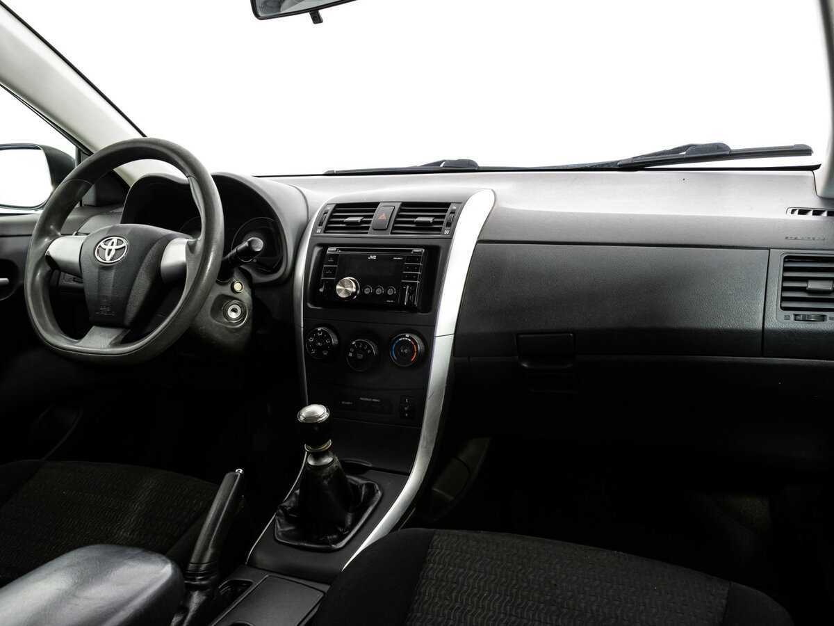Б/У Тойота Королла 2012 года. Фото: #6