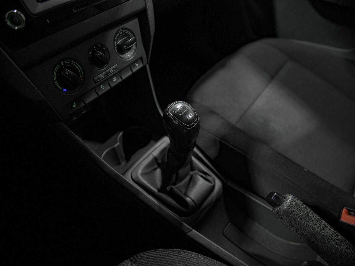 Б/У Шкода Рапид 2016 года. Фото: #9