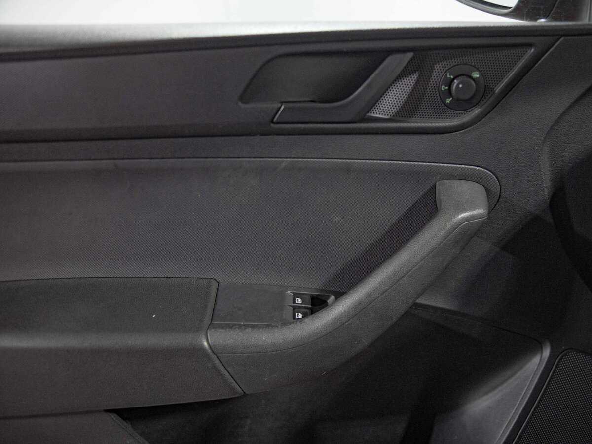 Б/У Шкода Рапид 2016 года. Фото: #10