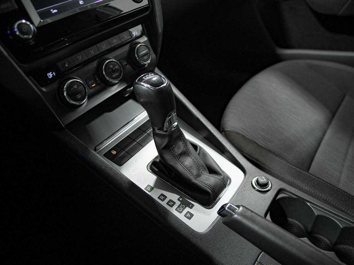 Б/У Шкода Октавия 2016 года. Фото: #9