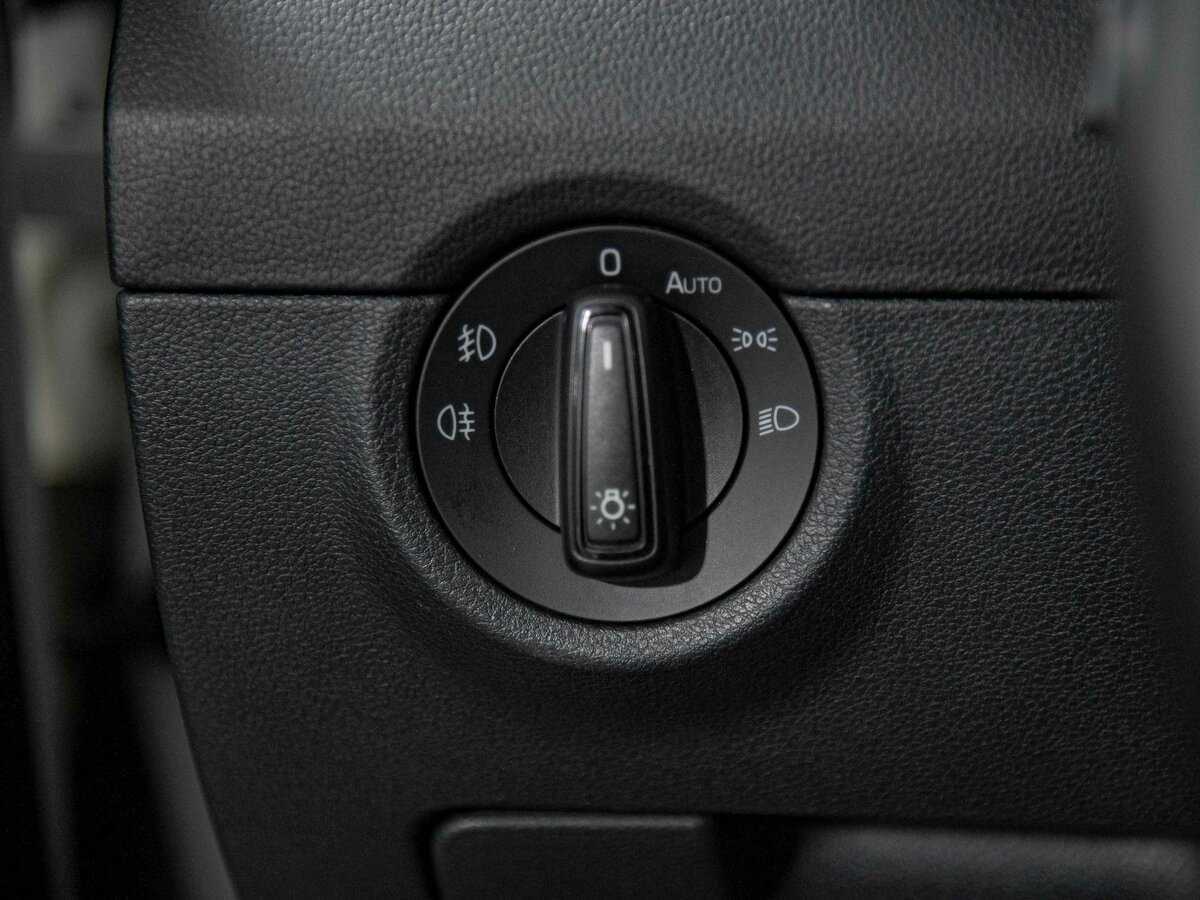 Б/У Шкода Октавия 2016 года. Фото: #11