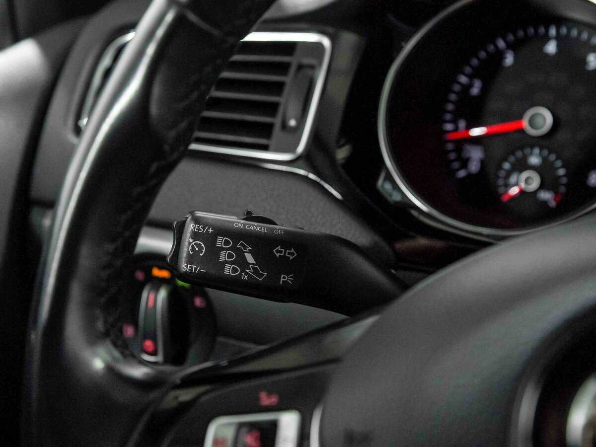 Б/У Фольксваген Джетта 2016 года. Фото: #6