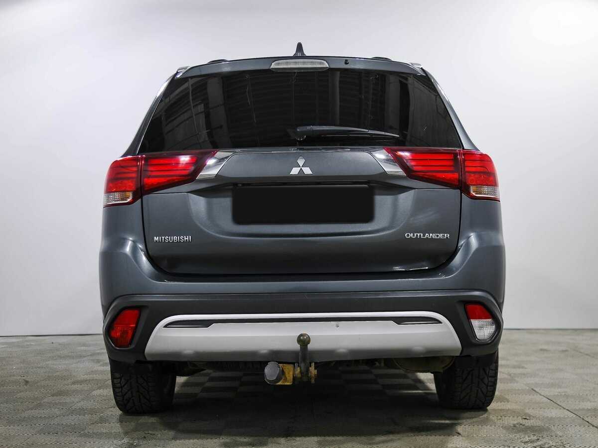 Mitsubishi Outlander 2018 года с пробегом. Фото: #4