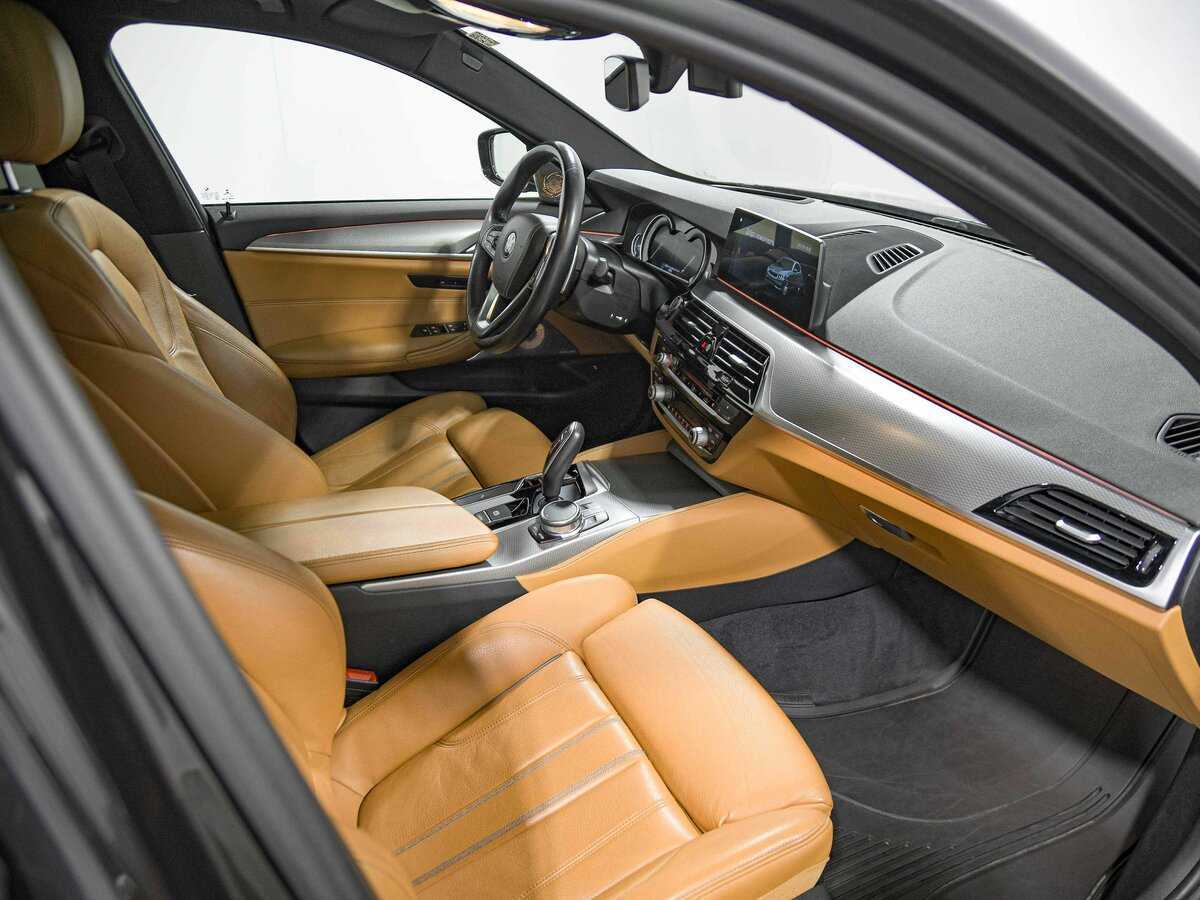 BMW 5 серии 2017 года с пробегом. Фото: #16