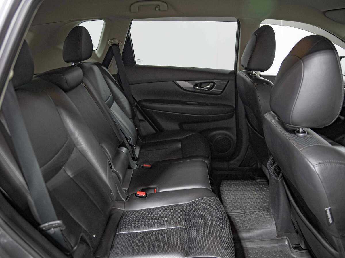 Б/У Ниссан Икс-Трейл 2016 года. Фото: #17