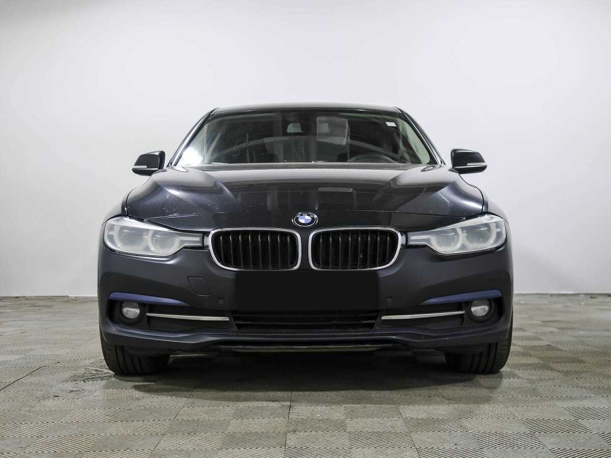 BMW 3 серии 2017 года с пробегом. Фото: #1
