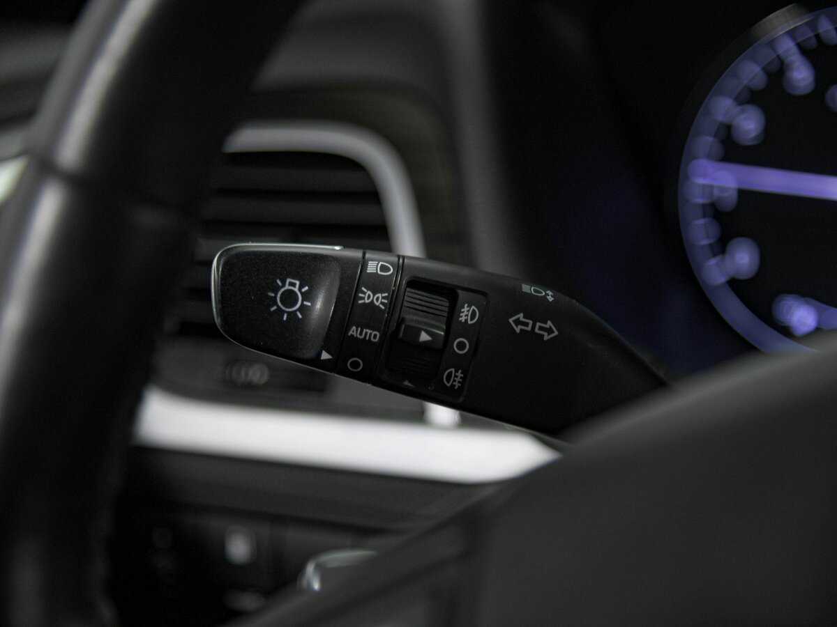 Hyundai Genesis 2014 года с пробегом. Фото: #8