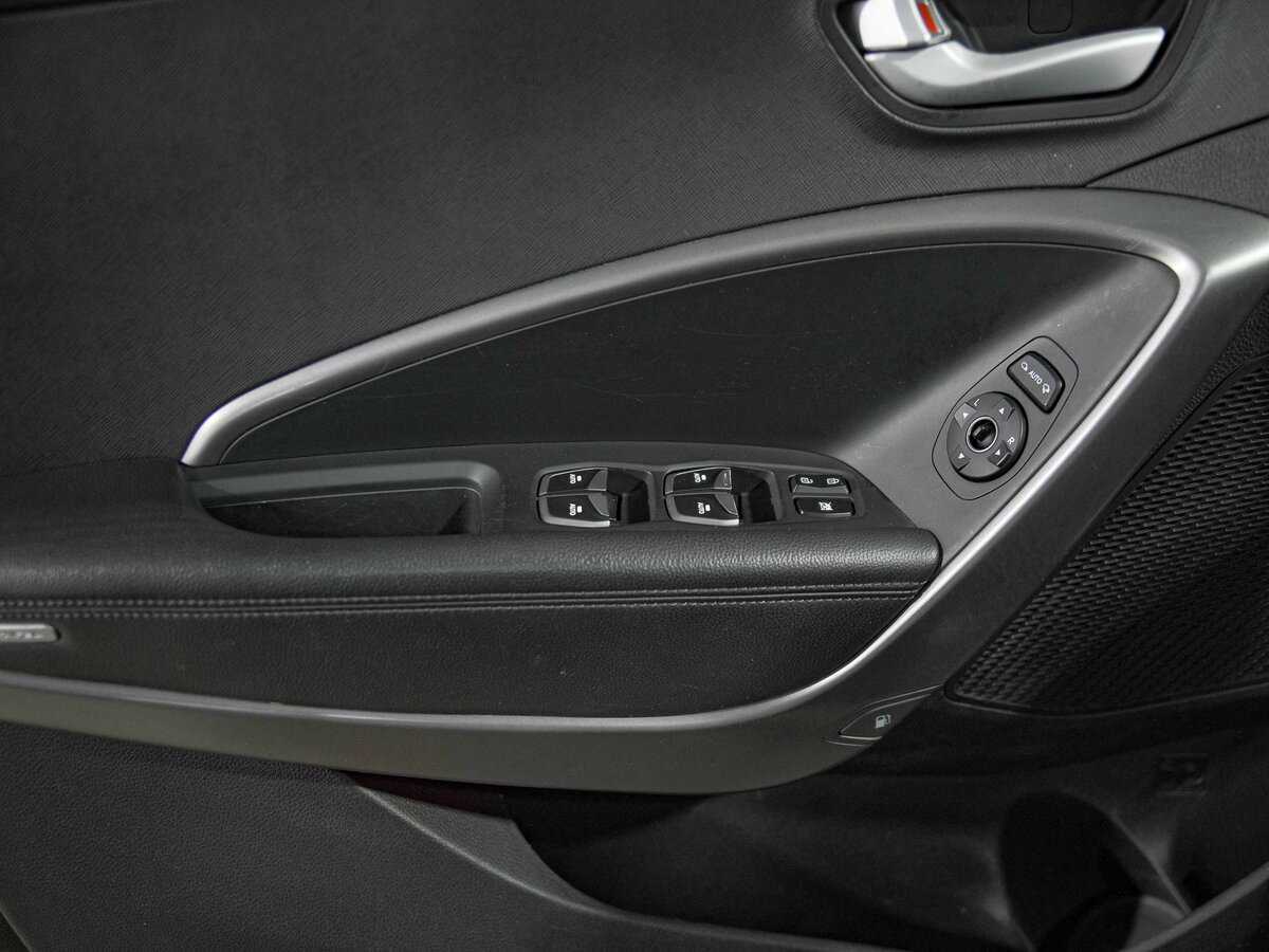 Б/У Хендай Санта Фе 2012 года. Фото: #12