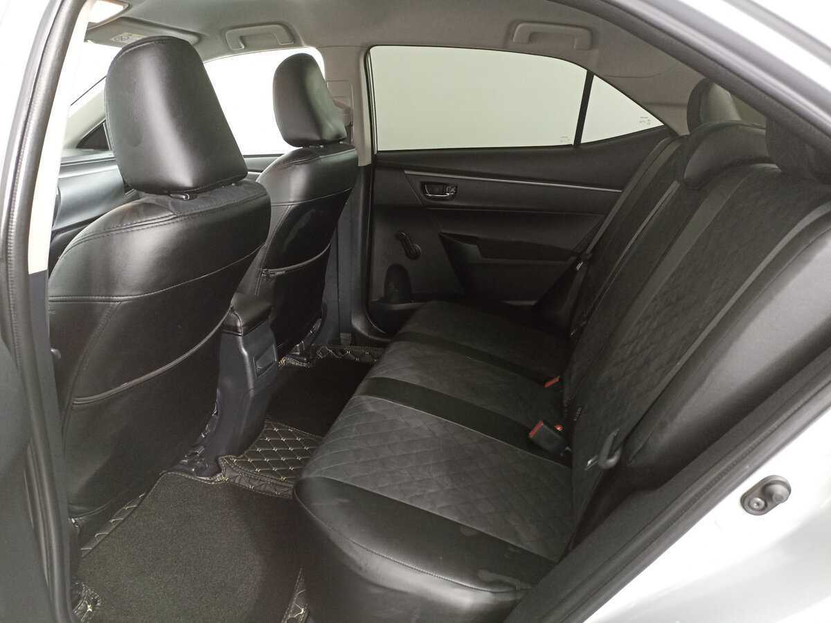 Б/У Тойота Королла 2016 года. Фото: #11