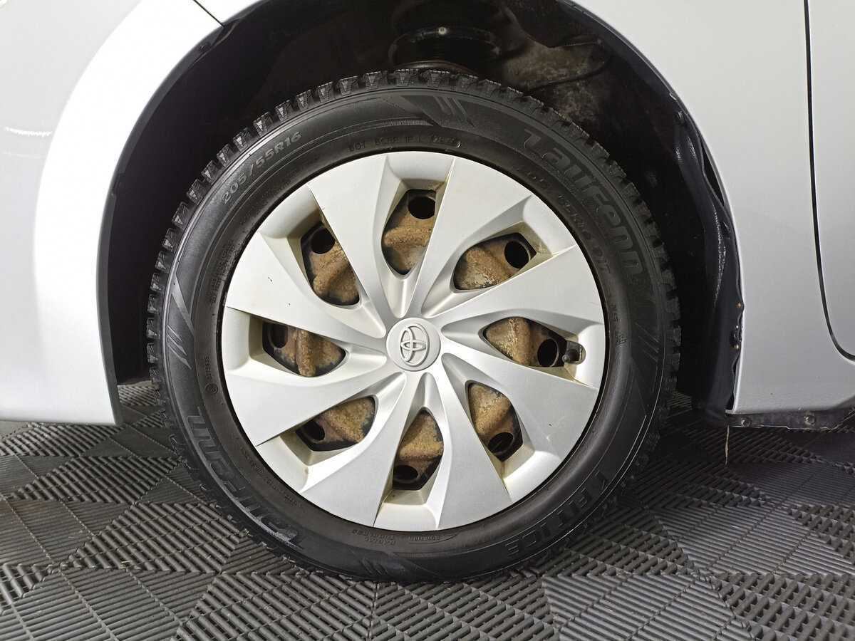 Б/У Тойота Королла 2016 года. Фото: #17