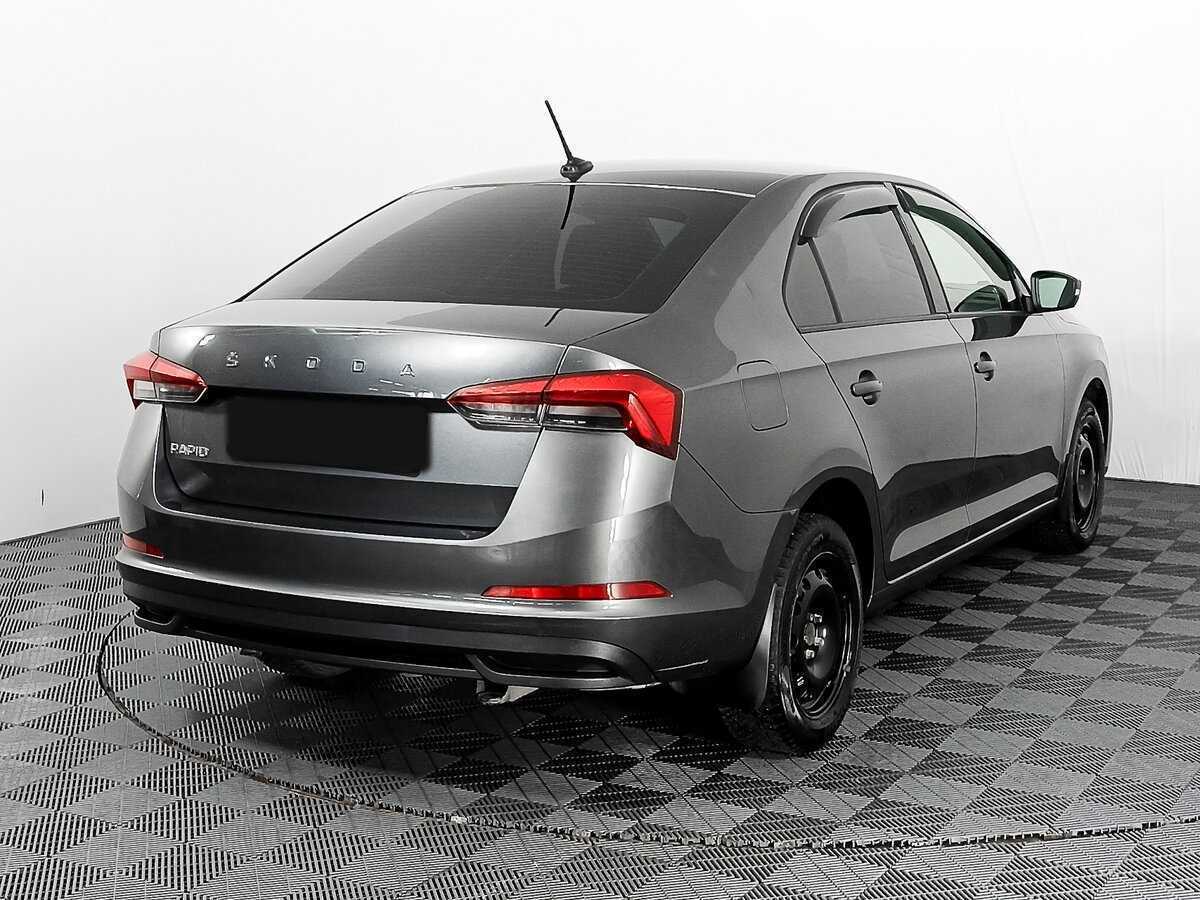 Б/У Шкода Рапид 2021 года. Фото: #3