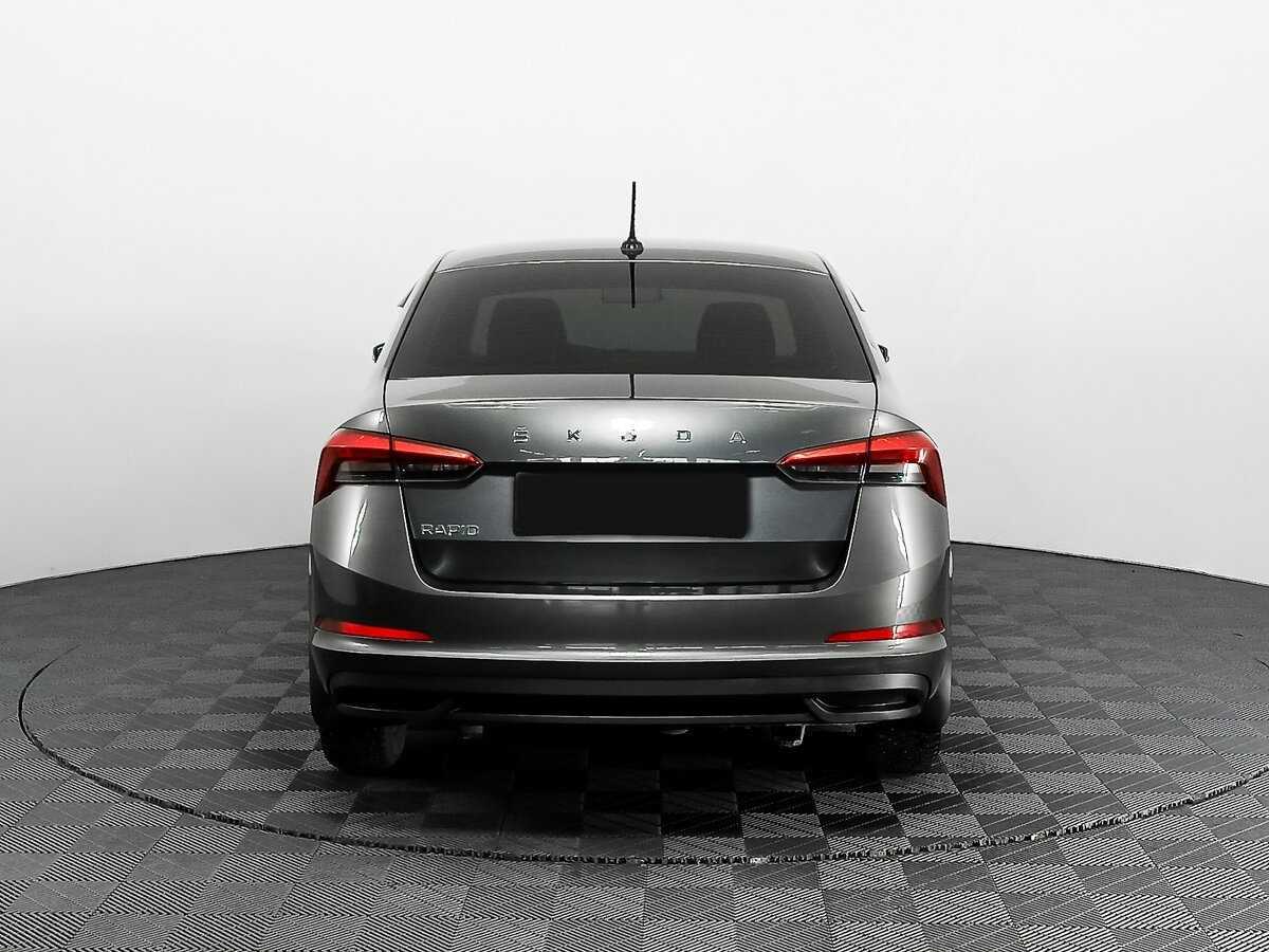 Б/У Шкода Рапид 2021 года. Фото: #4