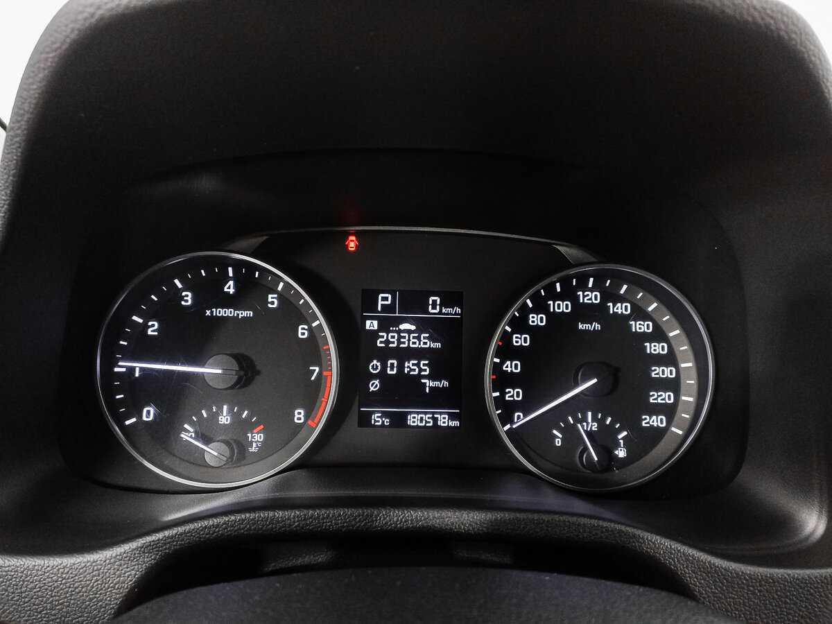 Б/У Хендай Елантра 2017 года. Фото: #12