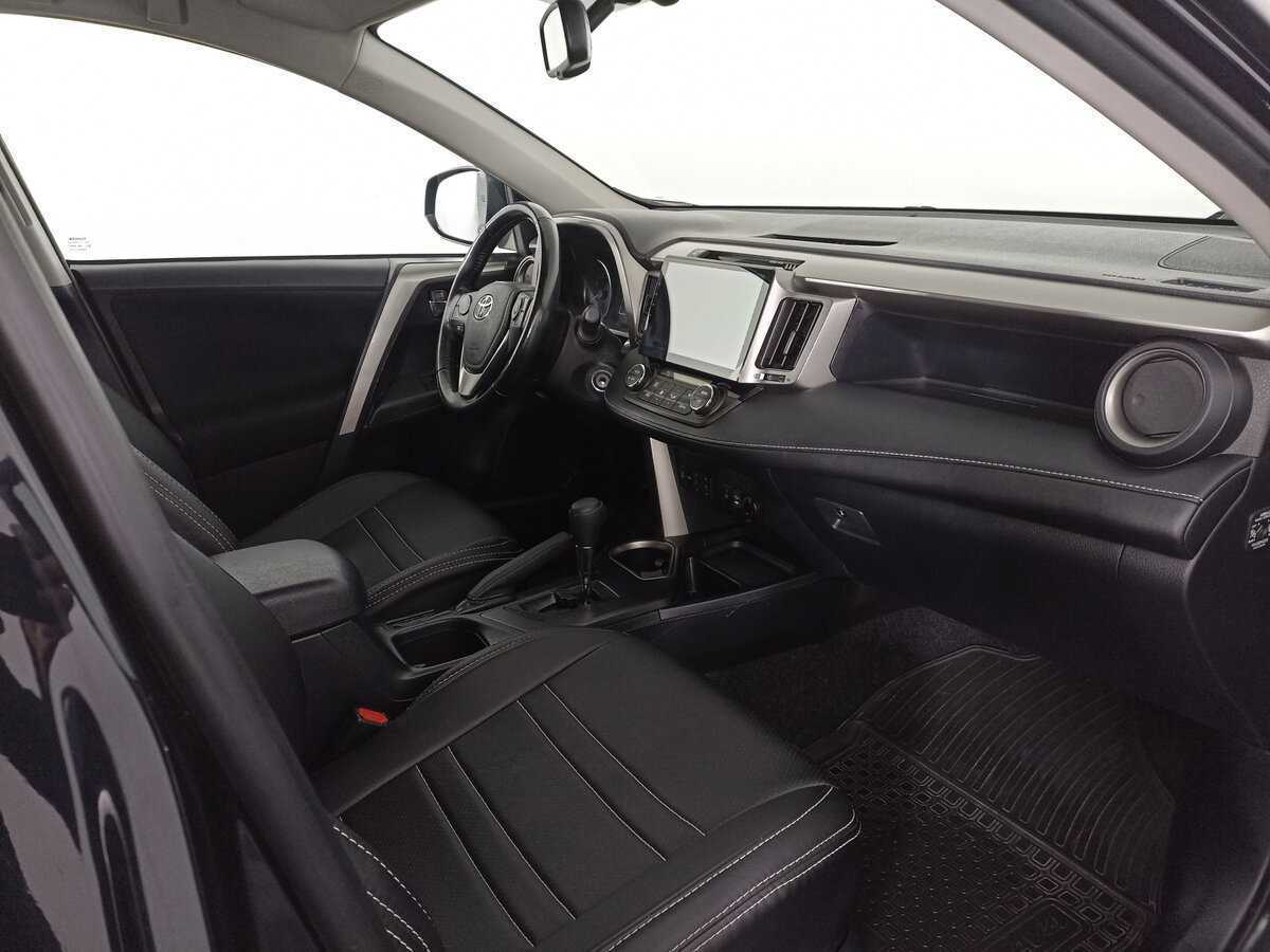 Toyota RAV4 2019 года с пробегом. Фото: #10