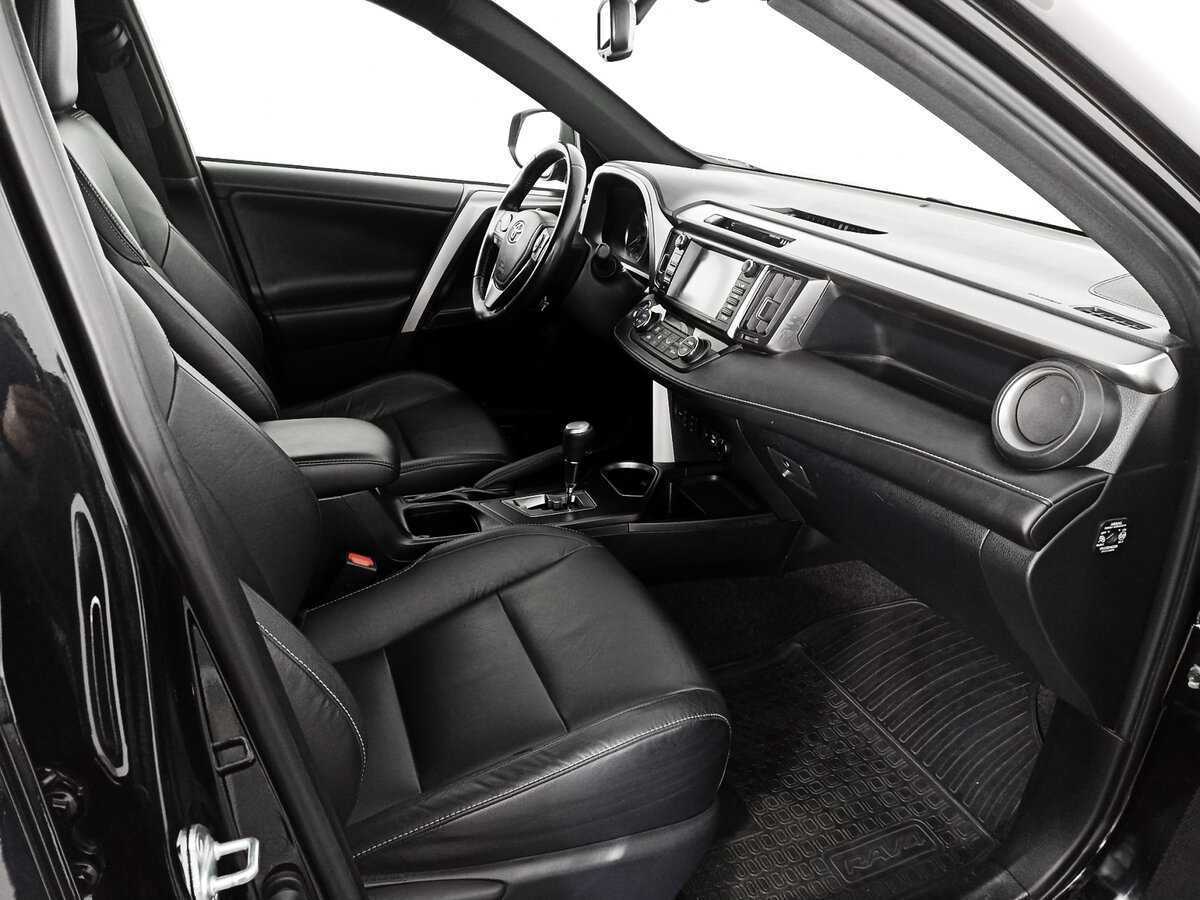 Toyota RAV4 2019 года с пробегом. Фото: #7