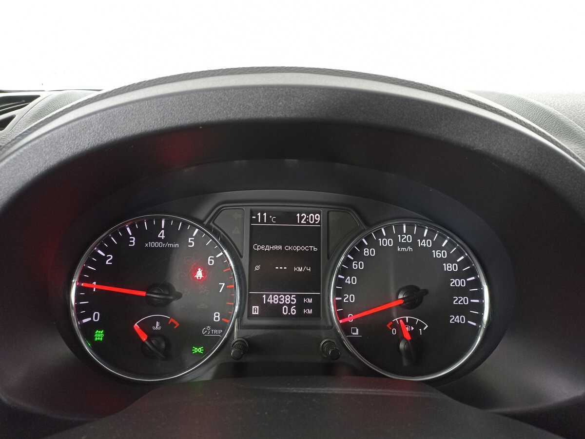 Б/У Ниссан Икс-Трейл 2014 года. Фото: #12