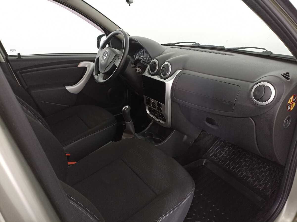 Б/У Рено Сандеро 2014 года. Фото: #10