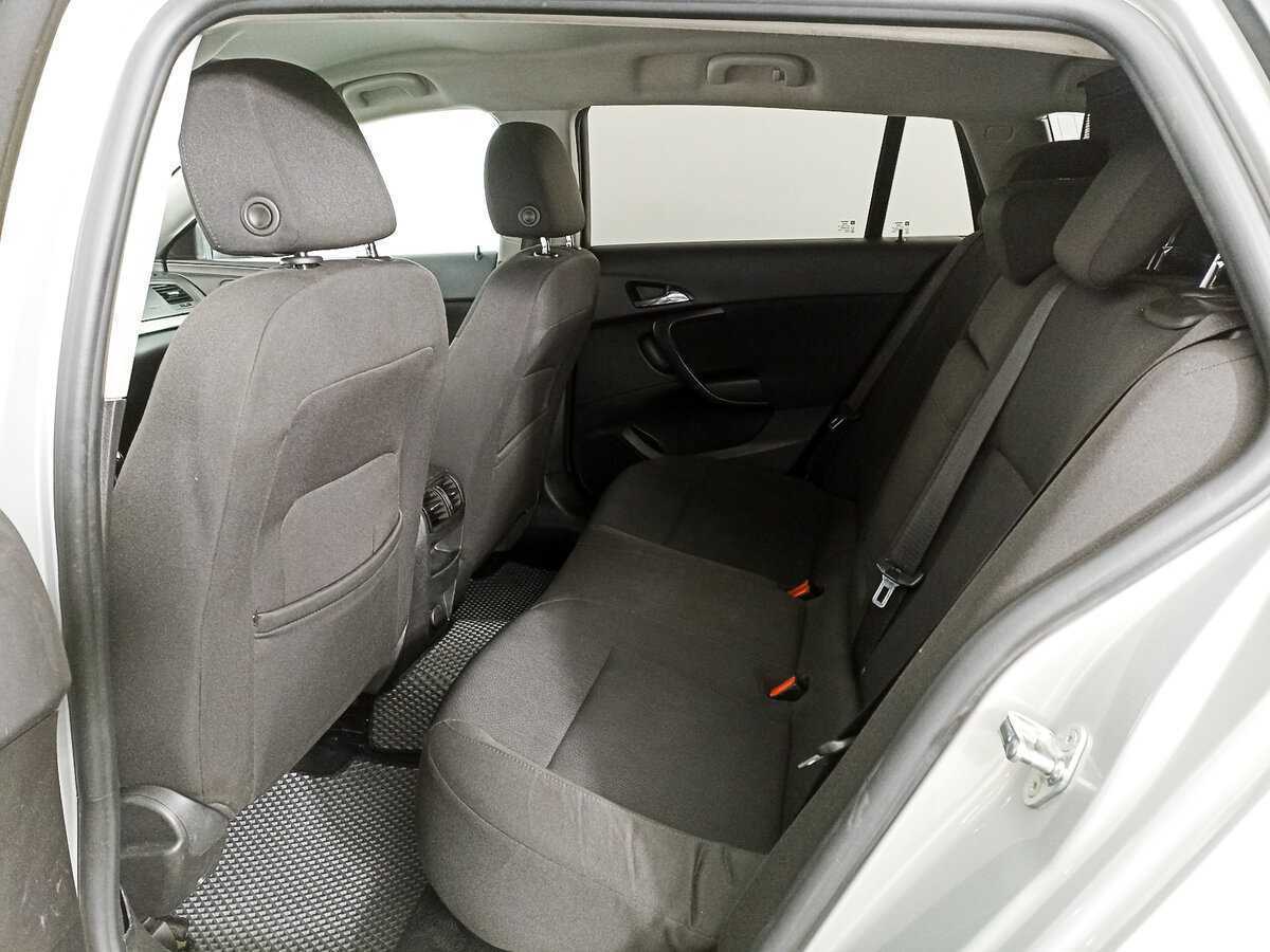 Б/У Опель Инсигния 2012 года. Фото: #8