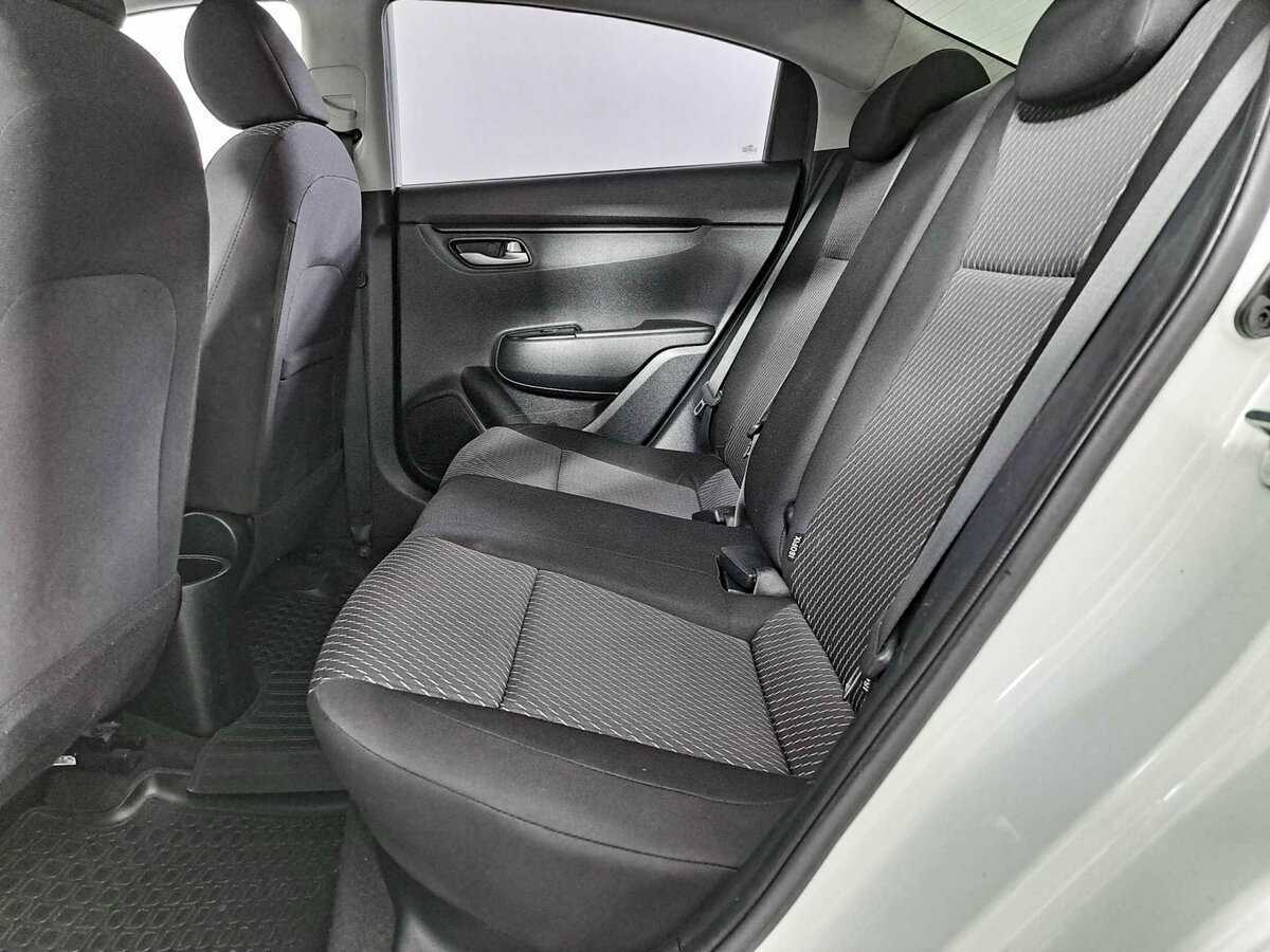 Б/У Киа Рио 2018 года. Фото: #11