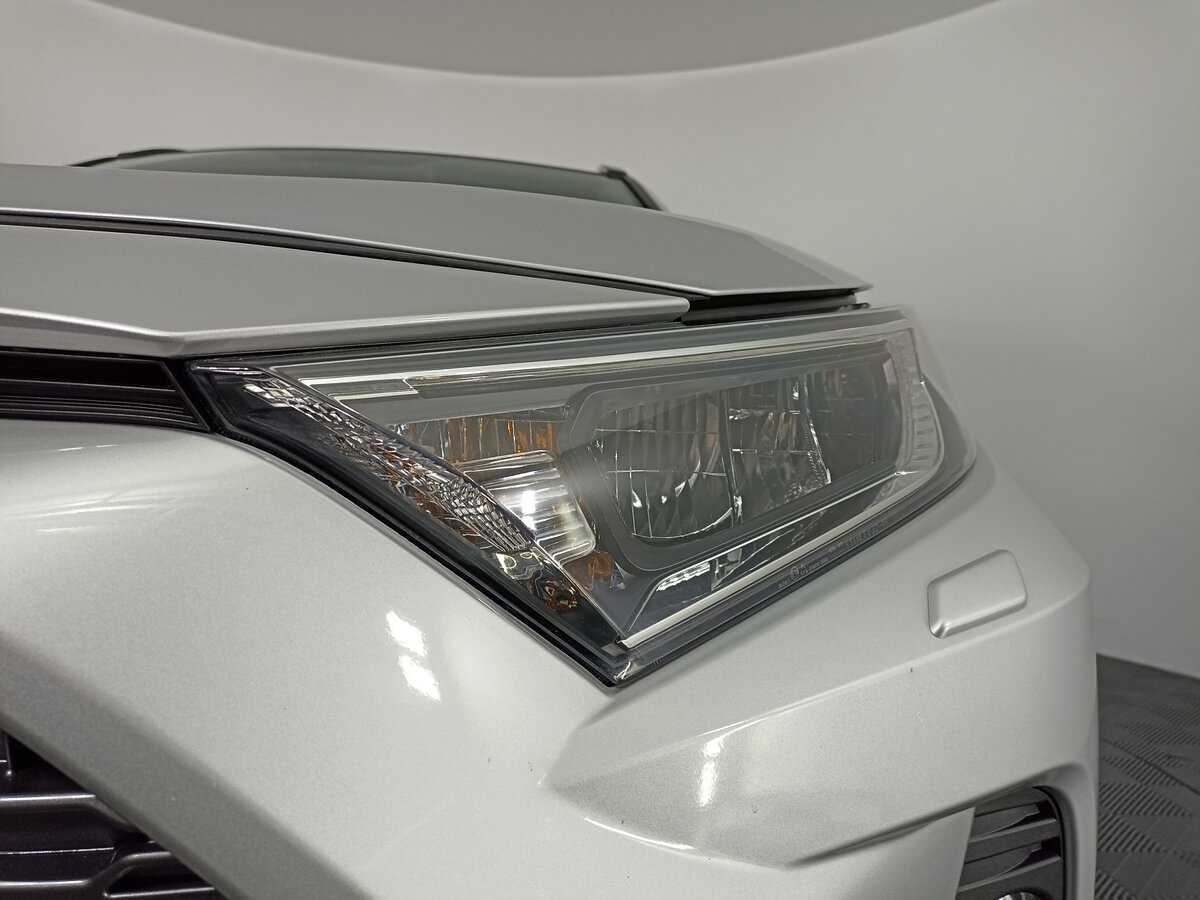 Toyota RAV4 2019 года с пробегом. Фото: #16