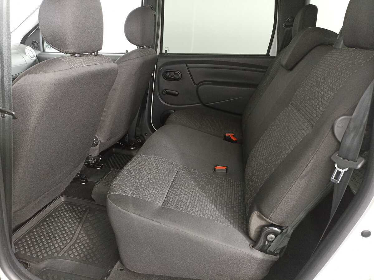 Б/У Лада (ВАЗ) Ларгус 2021 года. Фото: #11