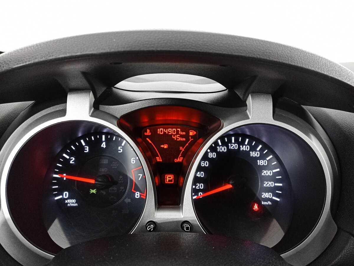 Б/У Ниссан Жук 2013 года. Фото: #9