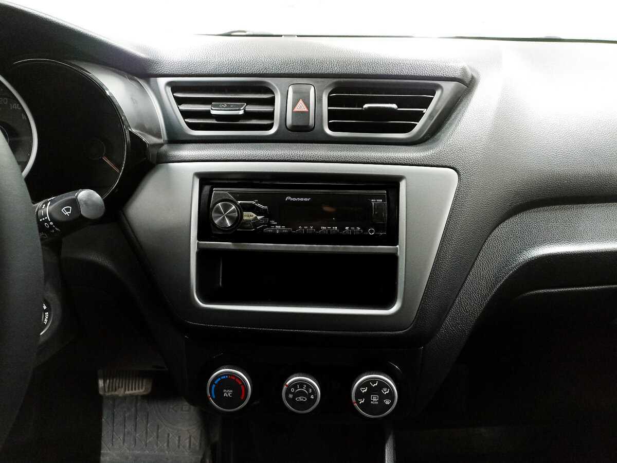 Б/У Киа Рио 2015 года. Фото: #14