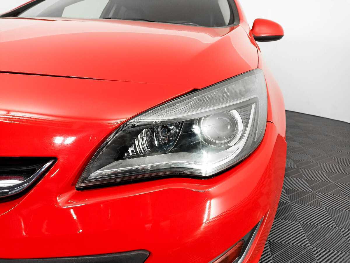 Б/У Опель Астра 2012 года. Фото: #12