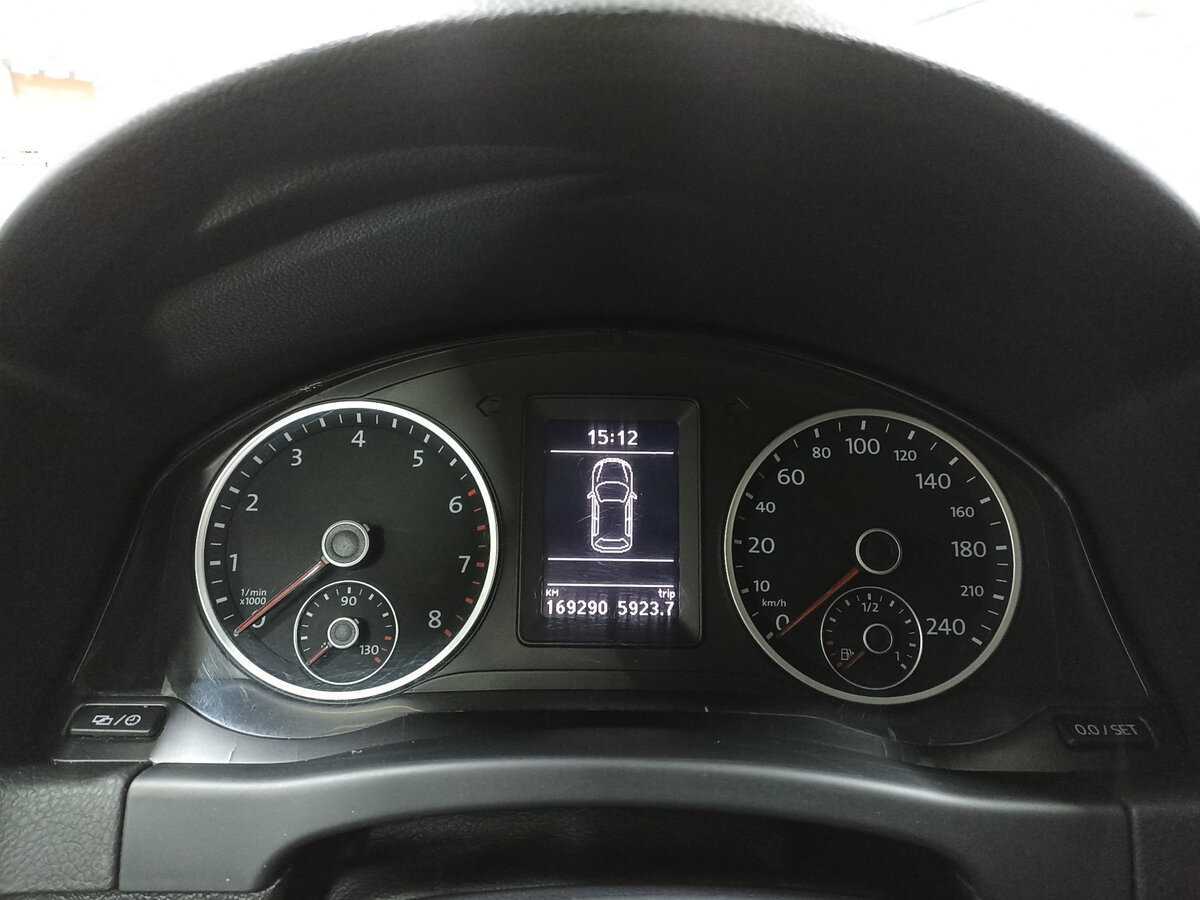 Б/У Фольксваген Тигуан 2012 года. Фото: #12