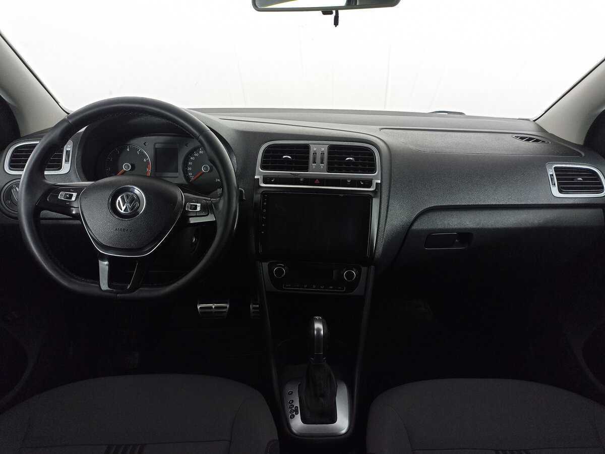 Б/У Фольксваген Поло 2017 года. Фото: #12