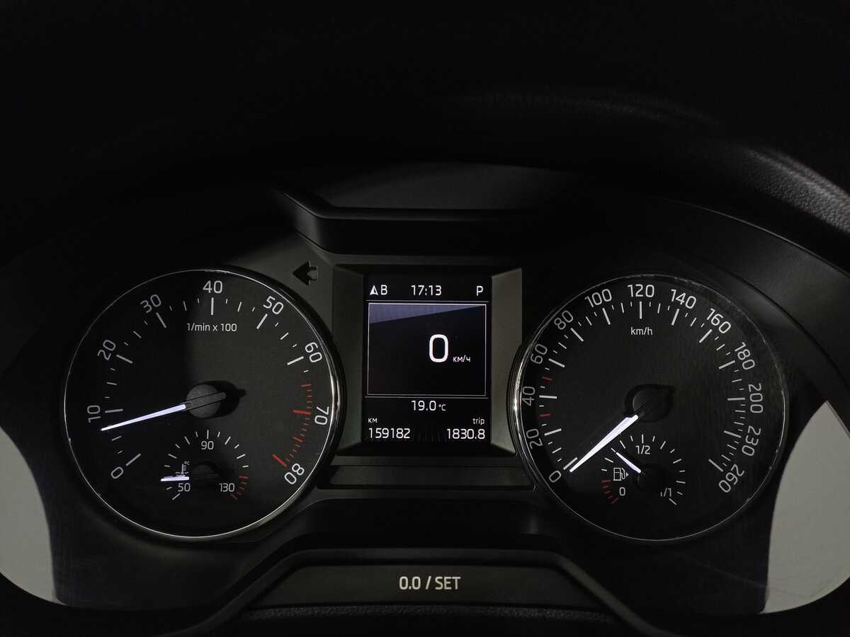 Б/У Шкода Октавия 2015 года. Фото: #12