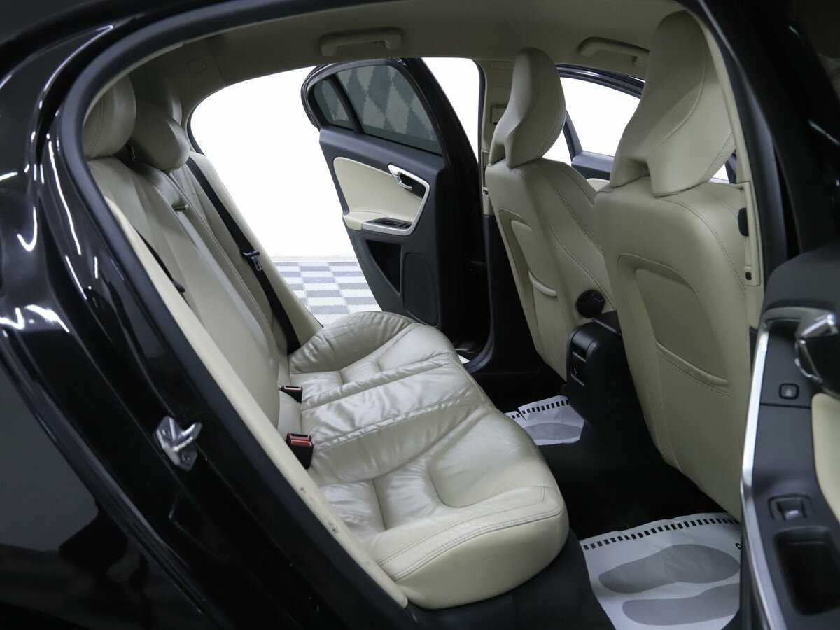 Б/У Вольво С60 2014 года. Фото: #13