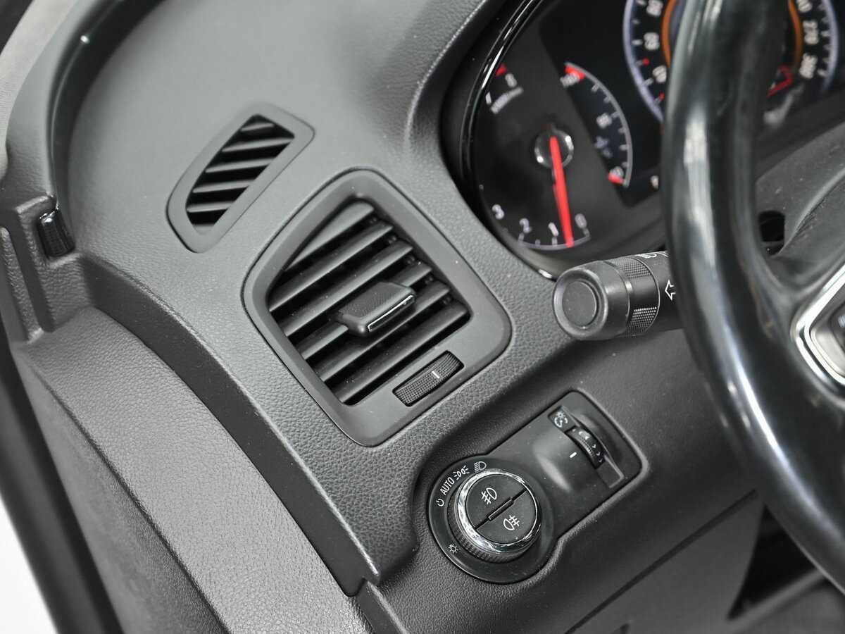 Б/У Опель Инсигния 2014 года. Фото: #7