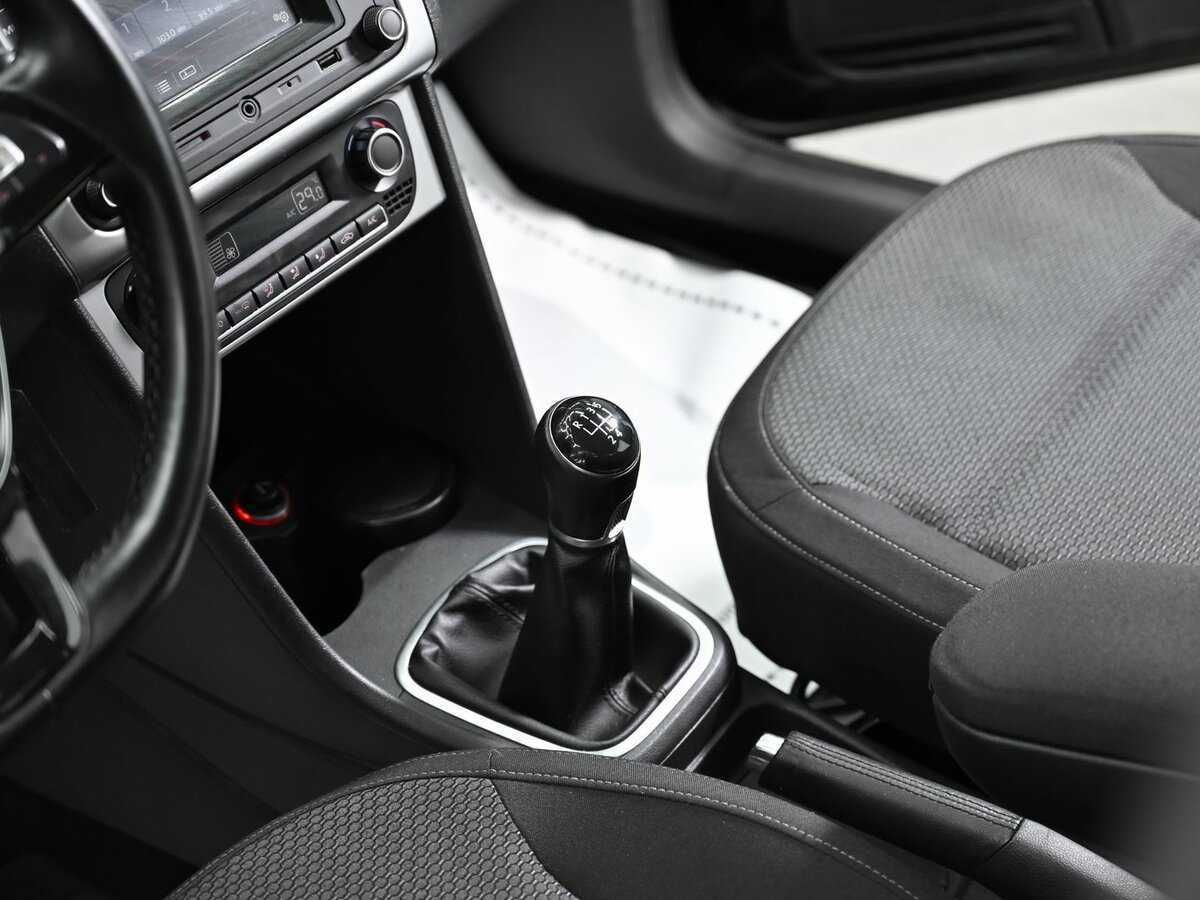 Б/У Фольксваген Поло 2017 года. Фото: #8