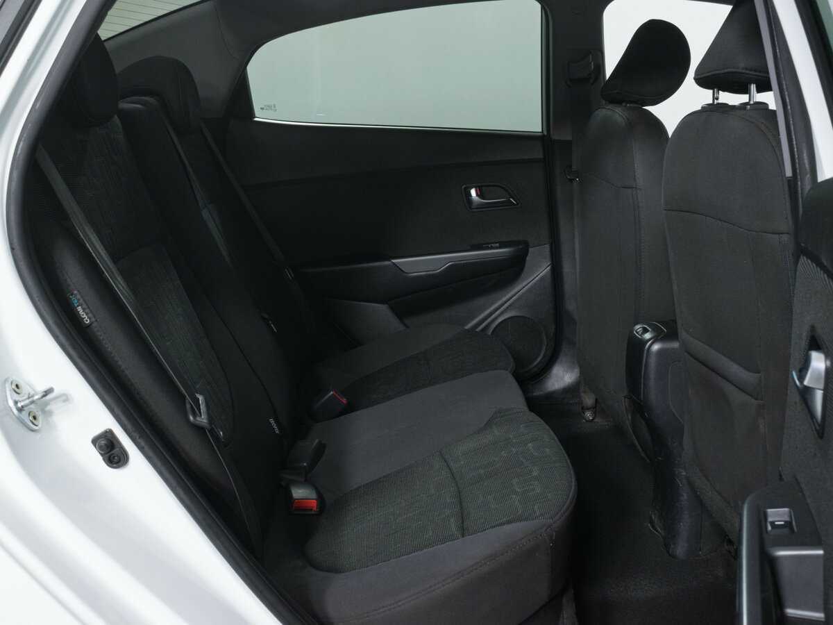 Б/У Киа Рио 2016 года. Фото: #9