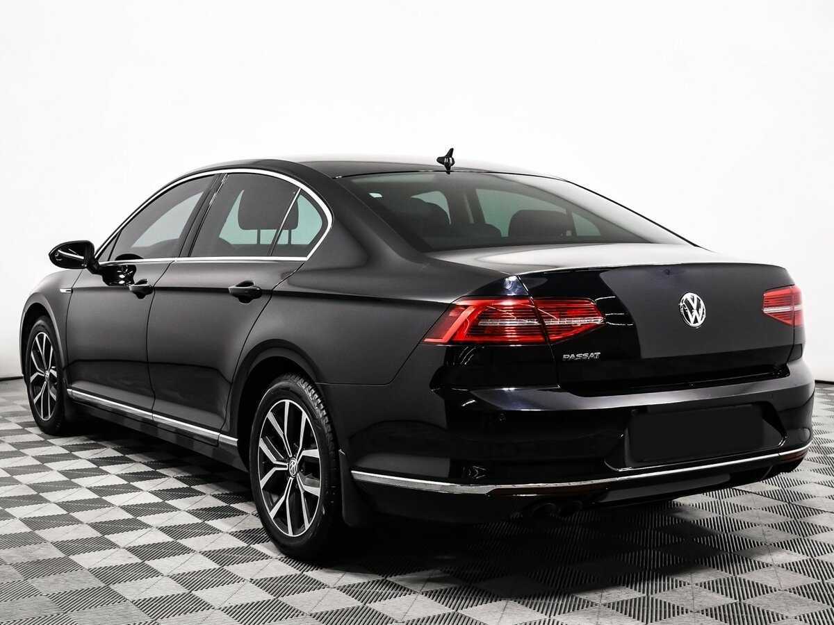 Volkswagen Passat 2018 года с пробегом. Фото: #6
