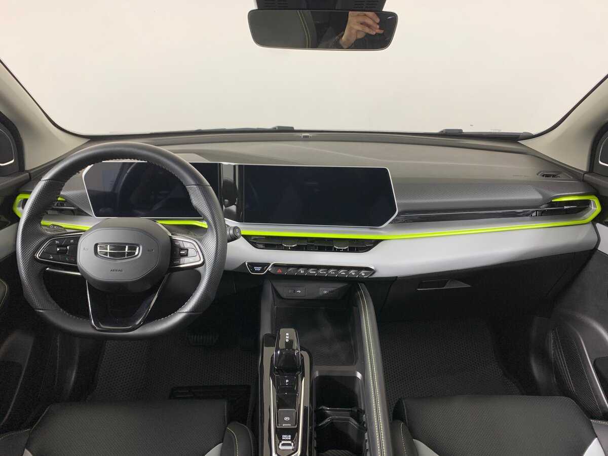 Geely Coolray 2023 года с пробегом. Фото: #12