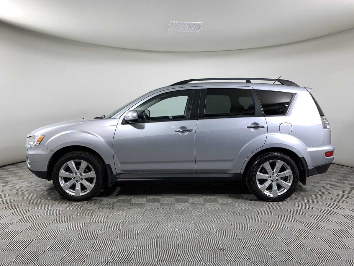 Б/У Митсубиши Оутлэндер 2012 года. Фото: #7