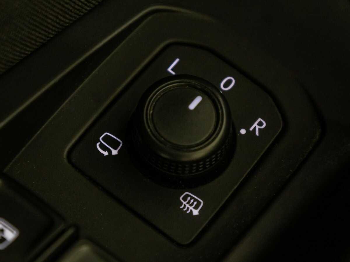 Б/У Фольксваген Пассат 2018 года. Фото: #19