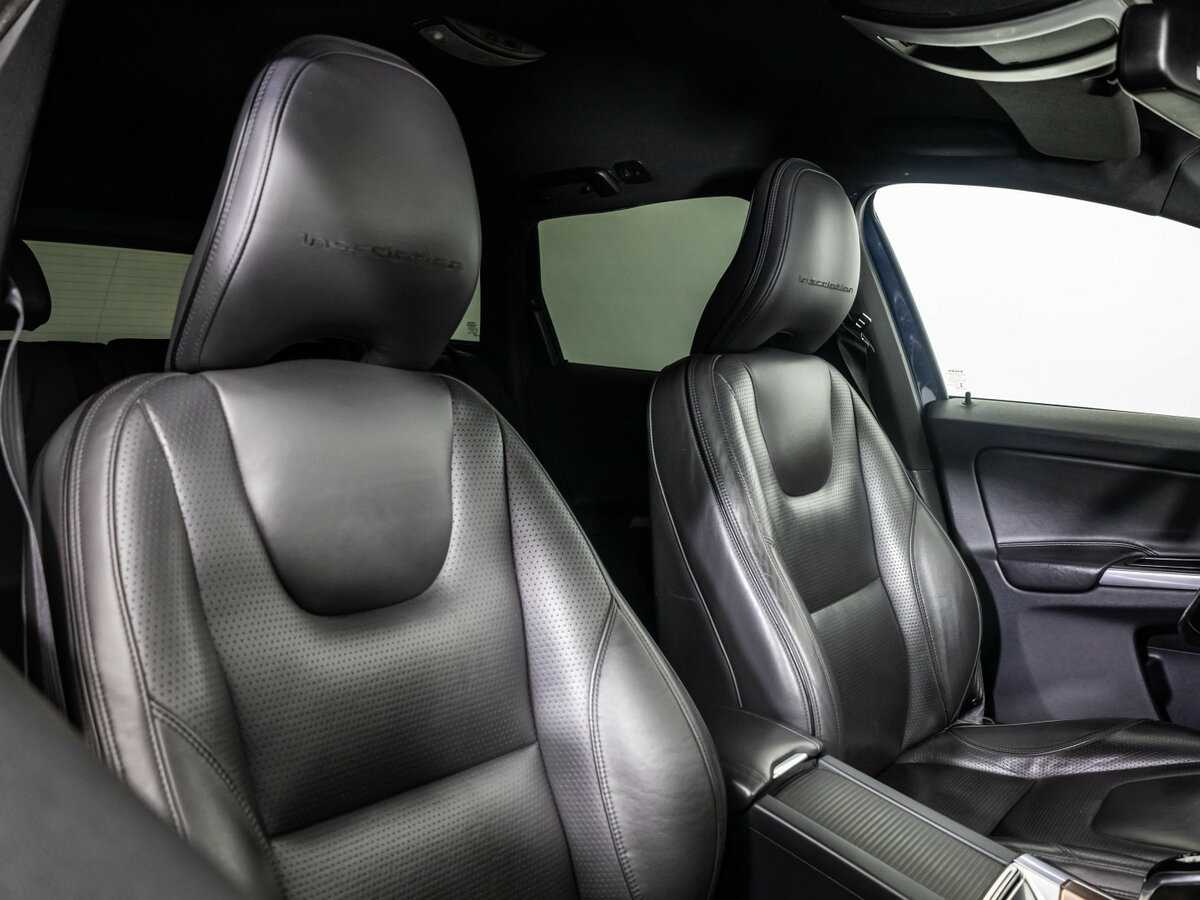 Б/У Вольво ИксЦ60 2014 года. Фото: #18