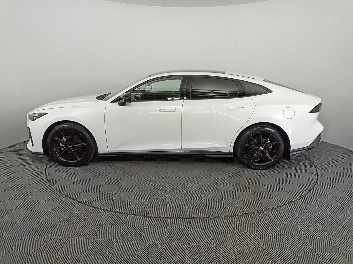 Changan UNI-V 2023 года с пробегом. Фото: #7