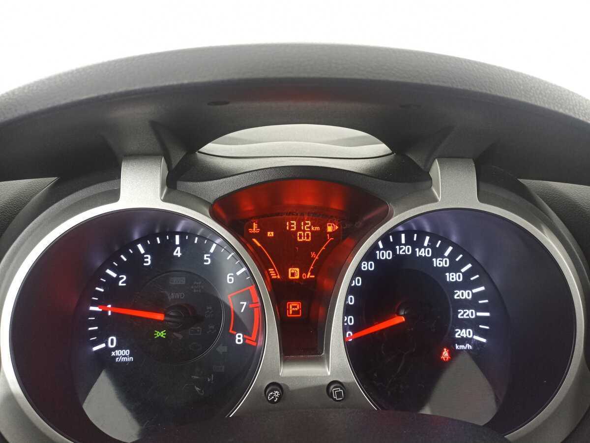 Б/У Ниссан Жук 2013 года. Фото: #12