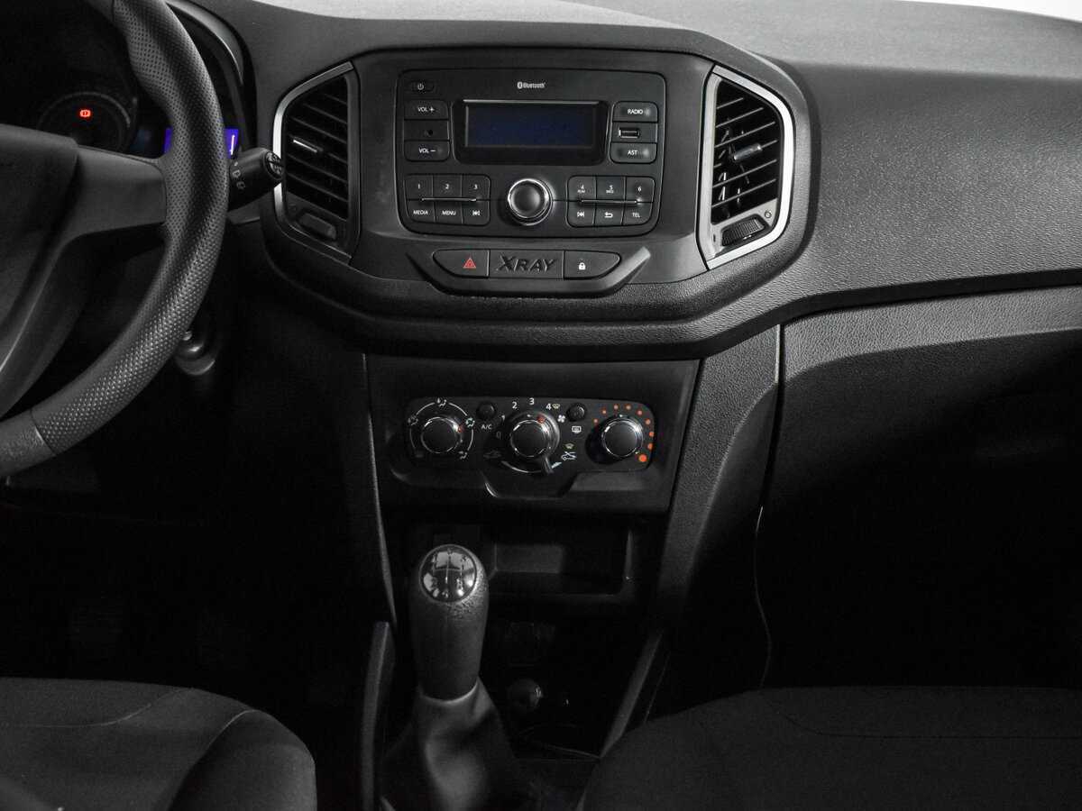 Б/У Лада (ВАЗ) ИКСРЭЙ 2018 года. Фото: #13