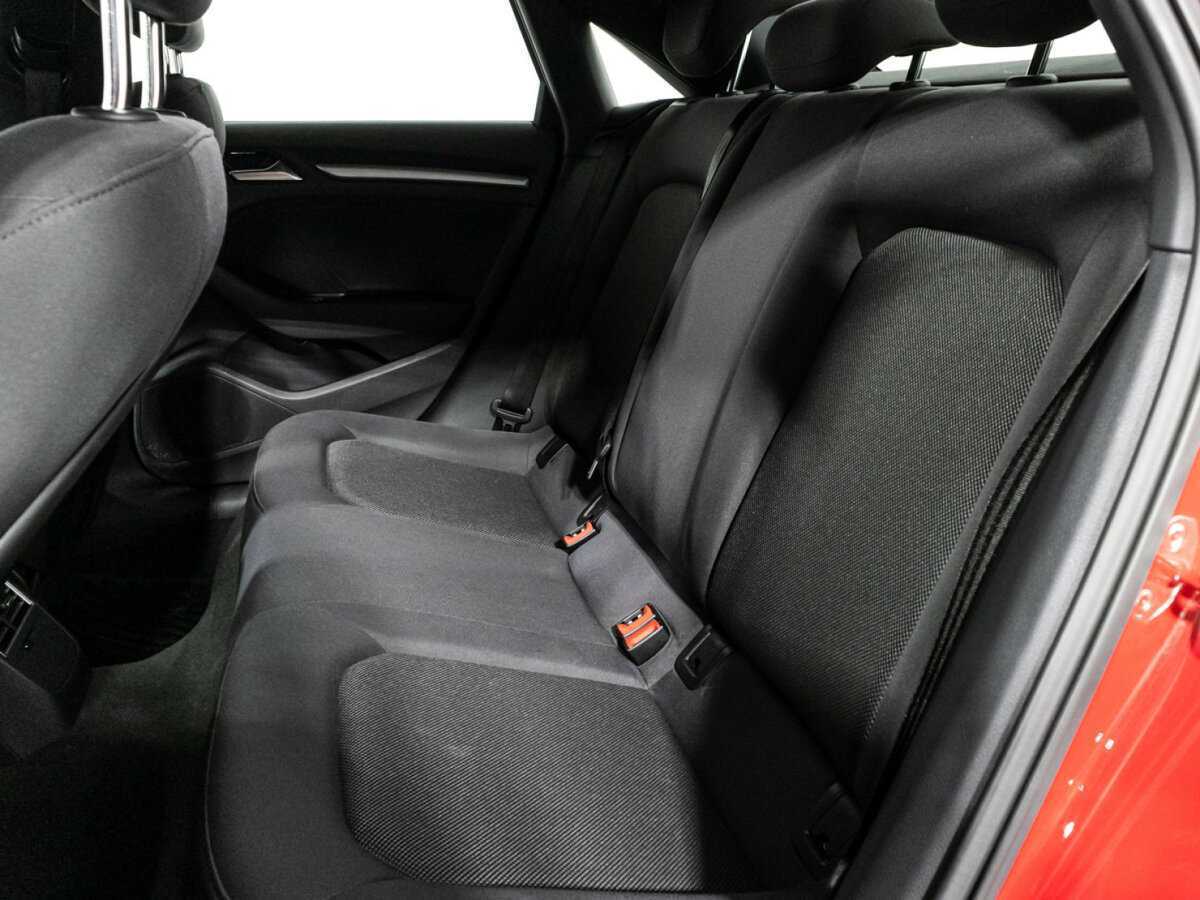 Audi A3 2019 года с пробегом. Фото: #9