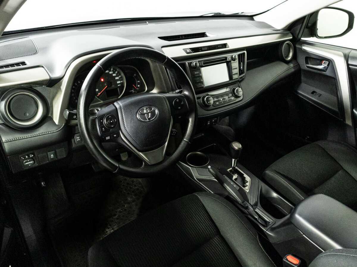 Toyota RAV4 2014 года с пробегом. Фото: #10