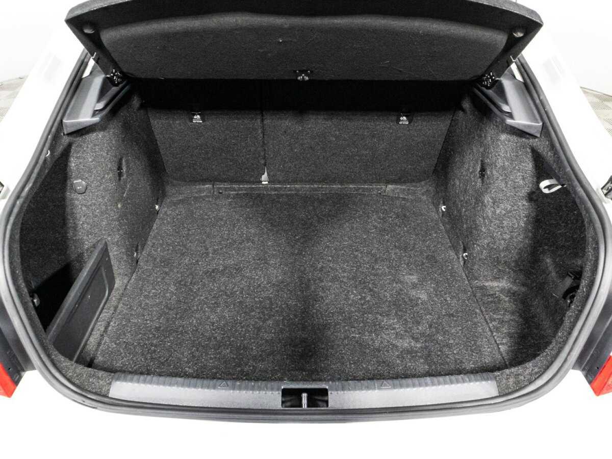 Б/У Шкода Октавия 2019 года. Фото: #17