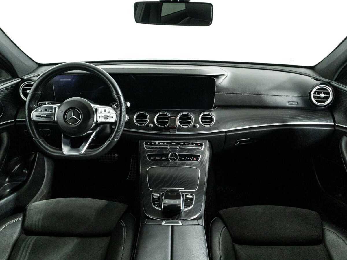 Mercedes-Benz E-Класс 2018 года с пробегом. Фото: #12