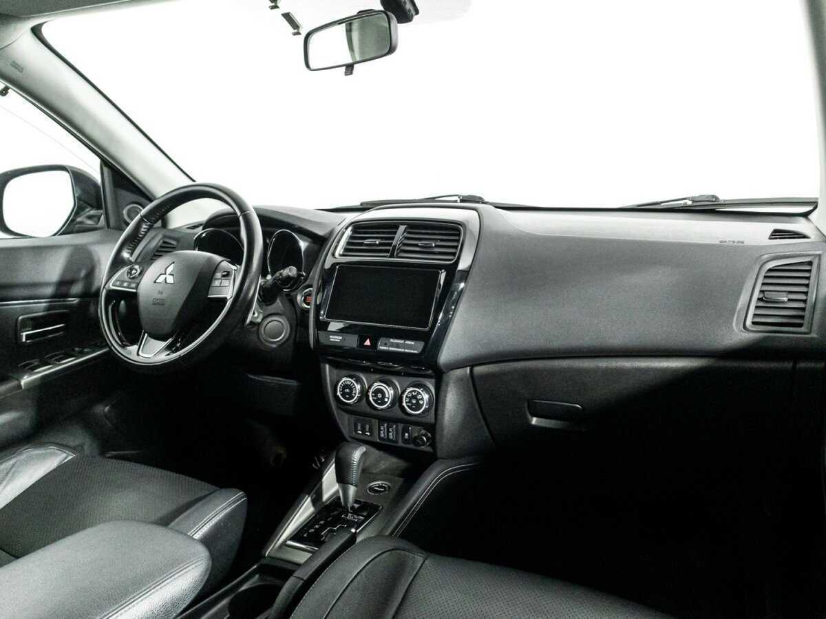 Б/У Митсубиши АС-Икс 2018 года. Фото: #8