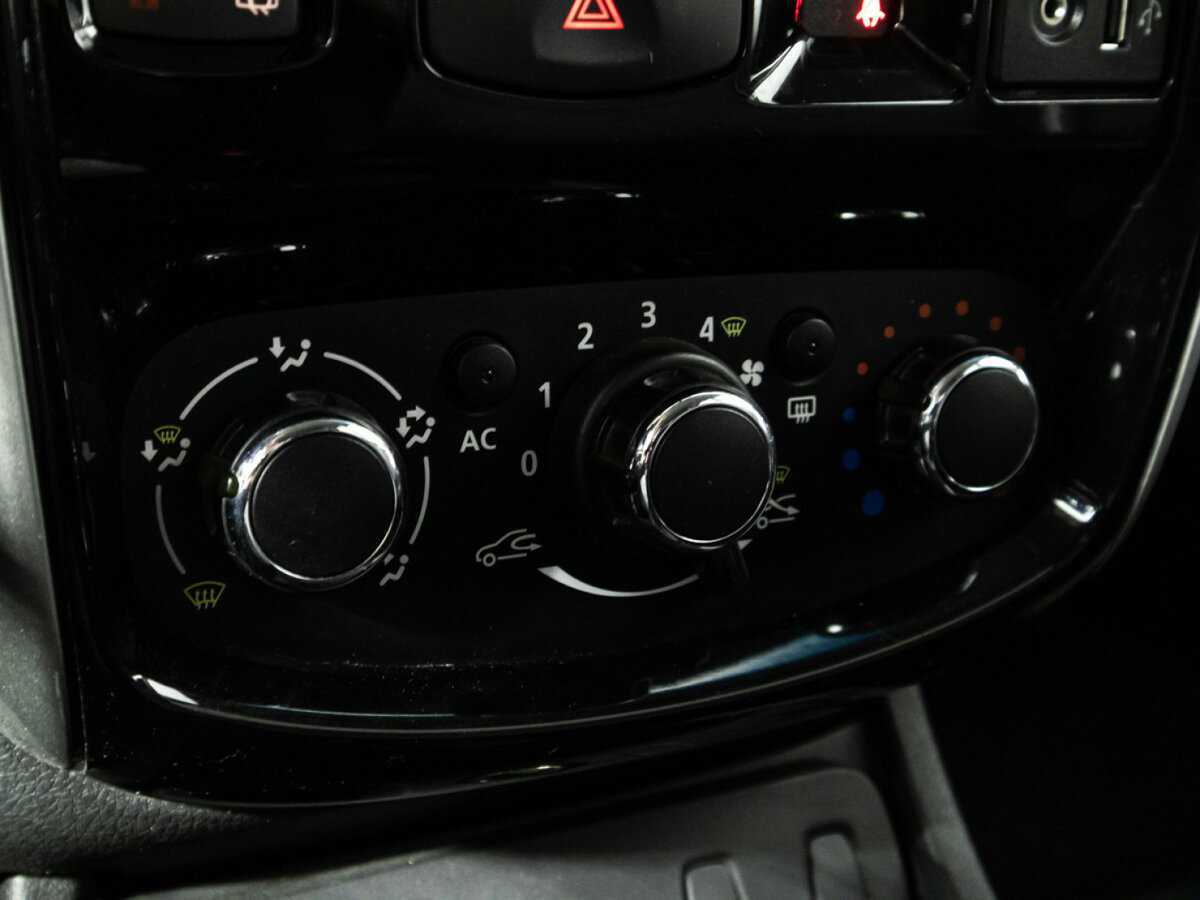 Б/У Ниссан Террано 2014 года. Фото: #15